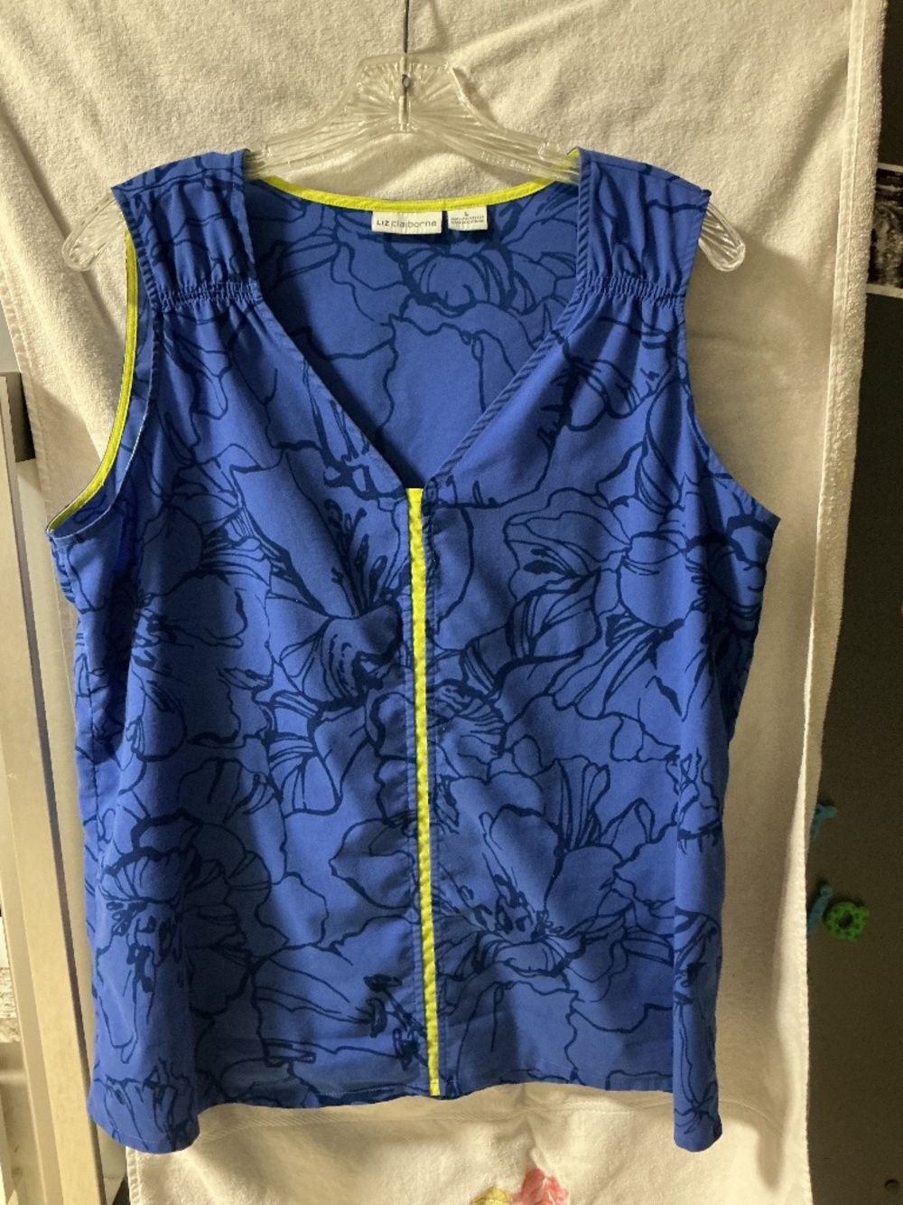 Liz Claiborne tank top